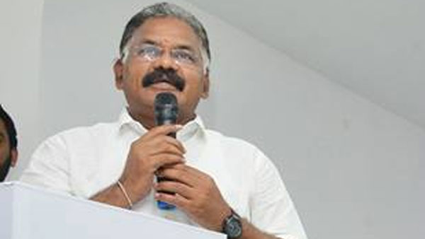 కాంగ్రెస్ లో కొనసాగలేక..