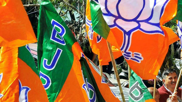 10 మంది కోటీశ్వరులు