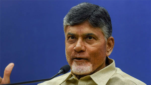 వైసీపీ అధికారంలోకి వచ్చాక తీవ్రంగా ఇసుక సమస్య