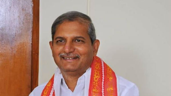 మరోసారి పౌరసత్వ వివాదం