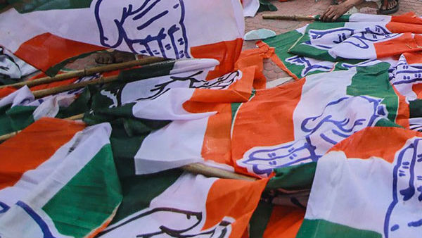 పోస్టర్ల నుంచి స్టార్ క్యాంపెయినర్ల వరకు చేసిన ఖర్చు..