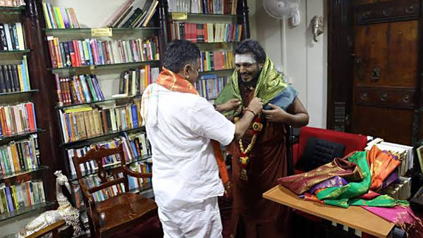 Congress leader DK Shivakumar gave clarity on his viral photograph with Nithyananda Congress leader DK Shivakumar gave clarity on his viral photograph with Nithyananda