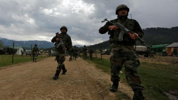 Gunfight rages in Bandipora in Jammu and Kashmir between security forces and terrorists Gunfight rages in Bandipora in Jammu and Kashmir between security forces and terrorists