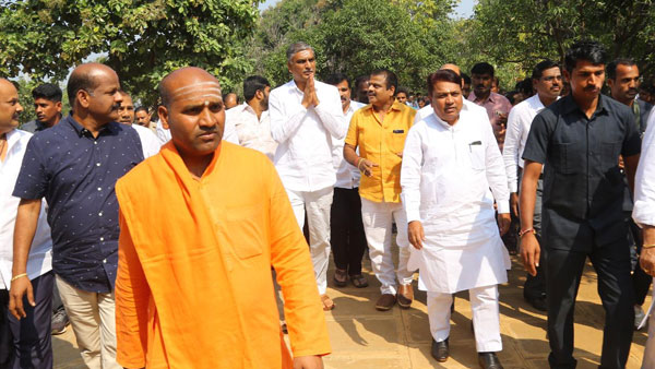 Harish Rao participated in Basava tatva programe in Basava Kalyana in Karnataka Harish Rao participated in Basava tatva programe in Basava Kalyana in Karnataka