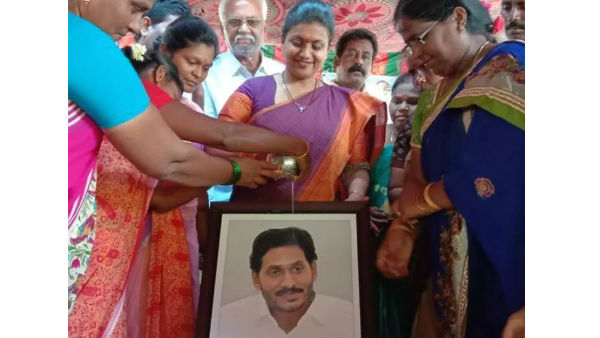 APIIC Chairman Roja Felicitate CM Jaganmohan Reddy APIIC Chairman Roja Felicitate CM Jaganmohan Reddy