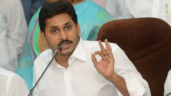 సీనియర్ అధికారి ఇలా..