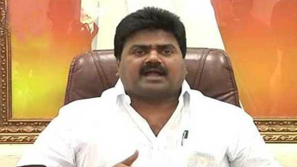 ఉత్తమాటలు చెప్పడంలో స్పీకర్ దిట్టా