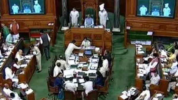 గాంధీ కుటుంబానికి ఎస్పీజీ భద్రత తొలగింపు
