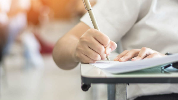 CBSE revises pass marks for 10th and 12th class,Revised list released CBSE revises pass marks for 10th and 12th class,Revised list released