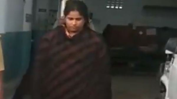 పోలీసు కేసు పెట్టిన సరస్వతి