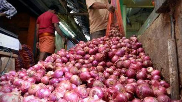రూ.15 చెల్లించాలంటూ దర్శనమిస్తున్న బోర్డులు