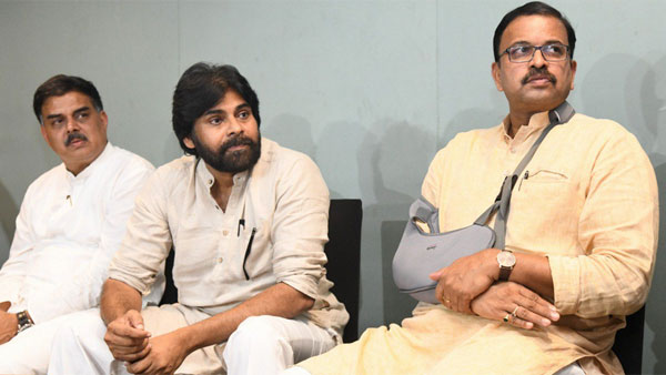 తాజాగా టాలీవుడ్ రీఎంట్రీపై..
