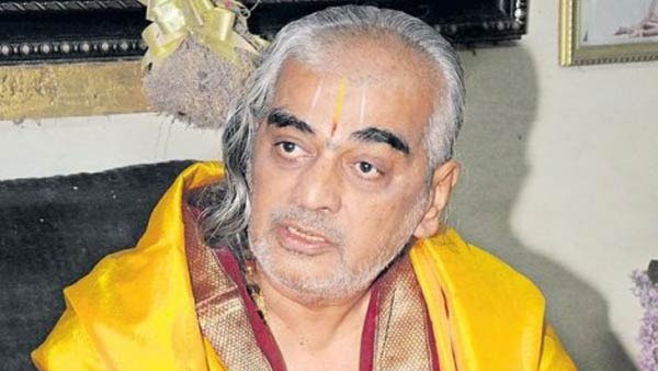 వారం రోజుల్లో ఆలయ ప్రధాన అర్చకుడిగా..