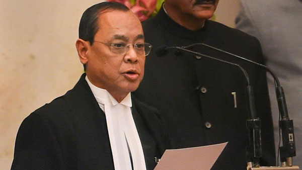 మీ టు ఆరోపణలు ఎదుర్కోన్న రంజన్గొగొయ్