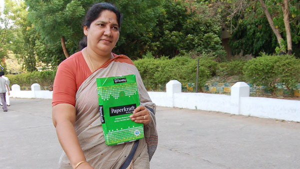 ఎక్కడ కలిసినా మాటల్లేవ్ .. మాట్లాడుకోవటాలు లేవ్ అంటున్న నేతలు