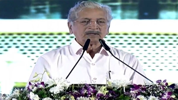 సుభాష్ దేశాయ్ నేపథ్యం..