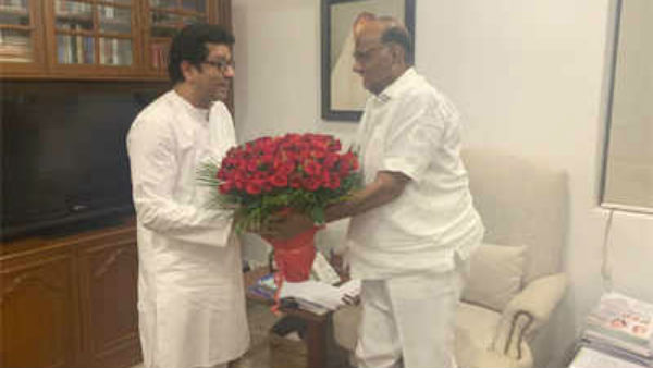 MNS chief Raj Thackeray meets NCP supremo Sharad Pawar amid uncertainties MNS chief Raj Thackeray meets NCP supremo Sharad Pawar amid uncertainties