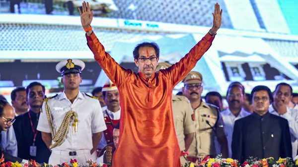 పోటీకి దూరం..