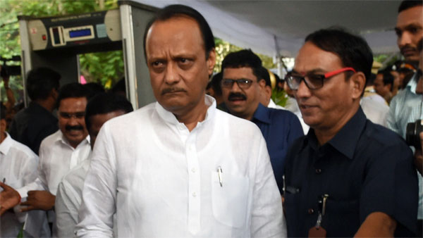 అజిత్ పవార్ క్షమాపణలు చెప్పారా?