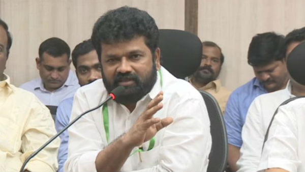 సుజనా చౌదరి బ్యాంక్ దొంగ అని..