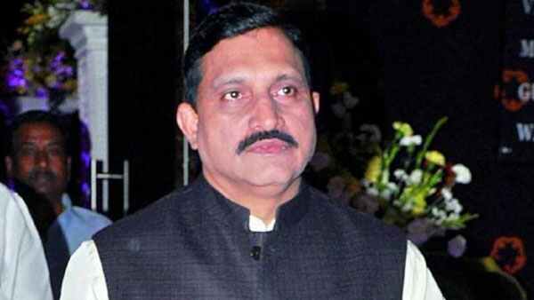 మీలా బ్యాంకులకు కన్నాలు వేయలేం..