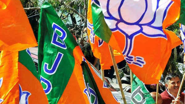 బీజేపీ బోణీ