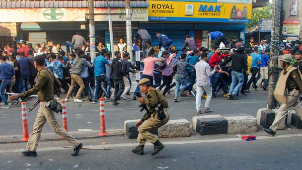మేం ప్రొఫెషనల్ ఫోర్స్.. అలానే వ్యవహరించాం