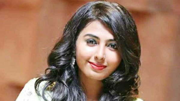 రైలు నుంచి జారి పడ్డ చార్మీ