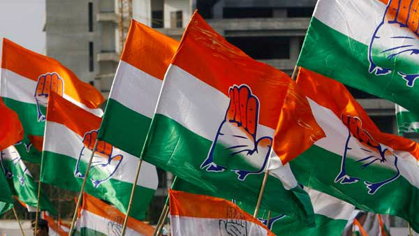 షాక్ లో కాంగ్రెస్ లీడర్స్