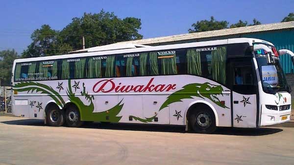 దివాకర్ ట్రావెల్స్ ను టార్గెట్ చేసిన ఆర్టీఏ అధికారులు