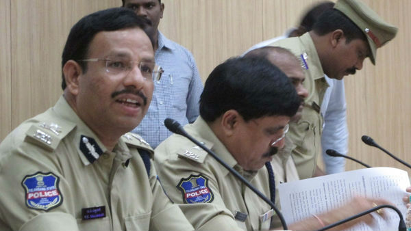 కేంద్ర హోం మంత్రిత్వ శాఖకు సహా