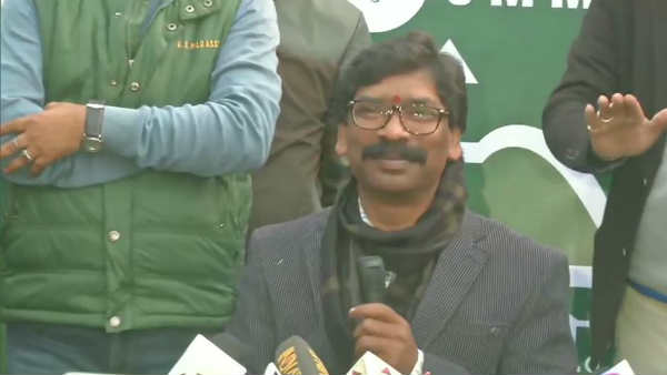 రెండు చోట్ల హేమంత్ సోరెన్ విజయం