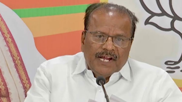 రెండవాసారి సీఎం గా కేసీఆర్ అట్టర్ ఫ్లాప్.. సంక్షేమ పథకాలు ప్రజలకు చేరడం లేదన్న ఇంద్రసేనా రెడ్డి..