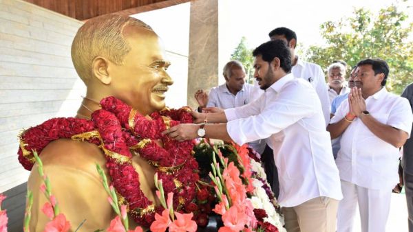 పులివెందుల ప్రజలే కొండంత అండ..