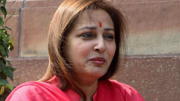 Jayaprada responding about disha incident .. suggested not to take law into our hands Jayaprada responding about disha incident .. suggested not to take law into our hands