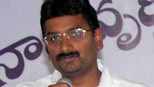 ప్రతిభాభారతిని కాదని రాజాం టికెట్ .. ఓటమితో పార్టీకి దూరంగా ఉన్న మురళి