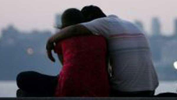 delhi man abscond after making friends wife pregnant delhi man abscond after making friends wife pregnant