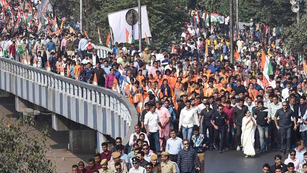 సీఏఏపై బీజేపీ ప్రభుత్వానికి మమతా బెనర్జీ సవాల్