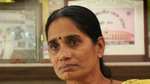 ఎక్కని గుమ్మం లేదు..