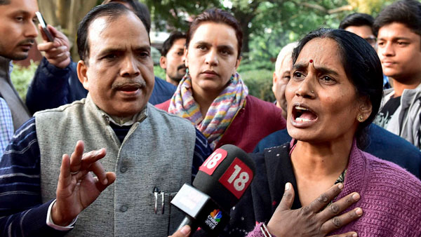 Nirbhaya’s parents move SC to take part in review plea filed by one of the killers Nirbhaya’s parents move SC to take part in review plea filed by one of the killers