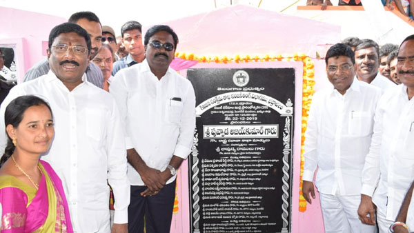 నేనున్నాంటూ కేసీఆర్..