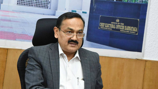 ప్రతిపక్షాల ఫిర్యాదు