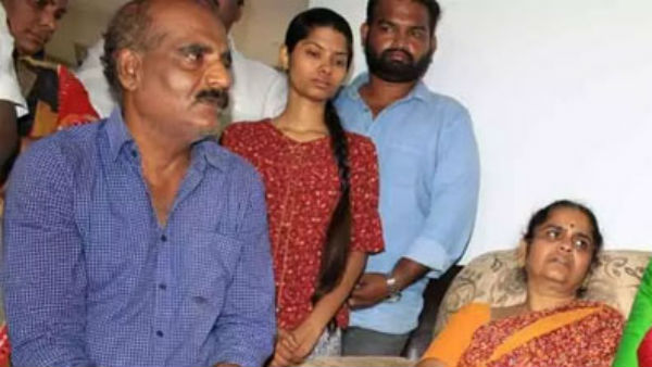 Disha case encounter: NHRC team inquiries Dishas father and sister Disha case encounter: NHRC team inquiries Dishas father and sister