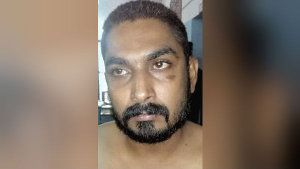 రిలాక్స్ గా కత్తి కడిగాడు