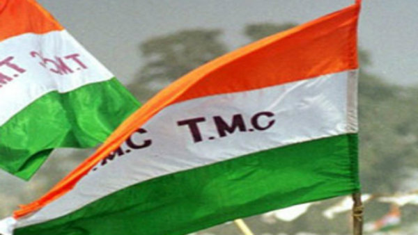 Citizenship Act Protests: TMC Delegation Detained at Lucknow Airport Citizenship Act Protests: TMC Delegation Detained at Lucknow Airport