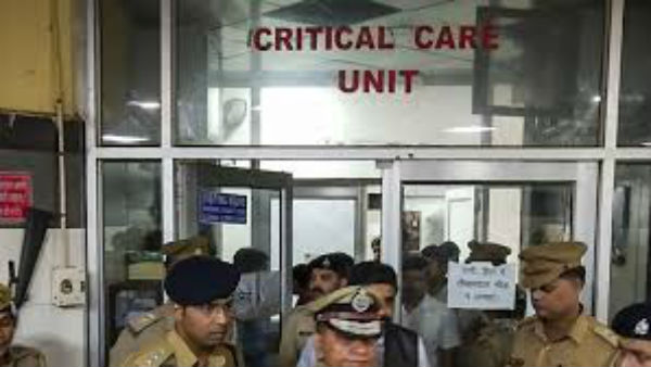 వైద్యుల పర్యవేక్షణలో చికిత్స