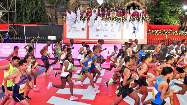 10k run Mumbai Marathon, 64-year-old Gajanan Maljilkar suffers cardiac arrest, dies 10k run Mumbai Marathon, 64-year-old Gajanan Maljilkar suffers cardiac arrest, dies