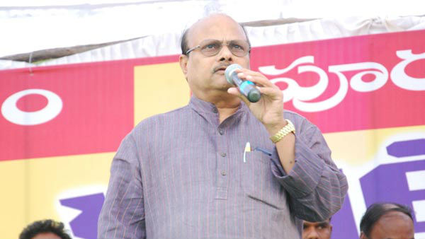 కుట్రకోణం..