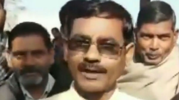 హిందువుల ఇటు.. ముస్లింలు అటు..
