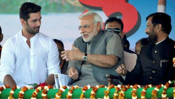 జార్ఖండ్ లో జరిగిందే ఢిల్లీలోనూ..